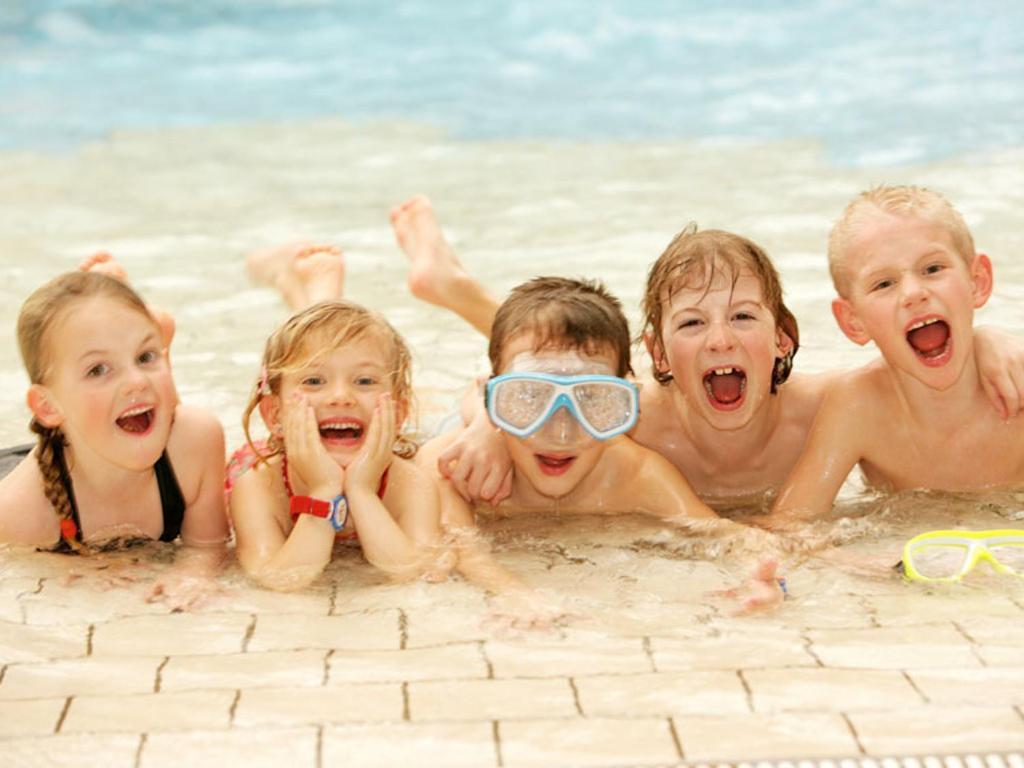 H2O Hotel-Therme-Resort, Fur Familien Mit Kindern Bad Waltersdorf Exteriör bild